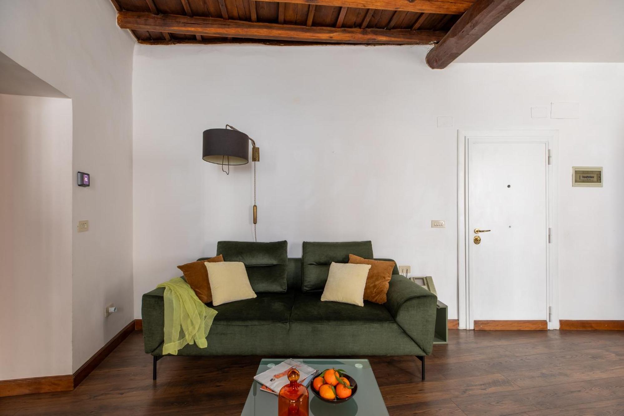 Iflat Classic And Contemporary Apartment *